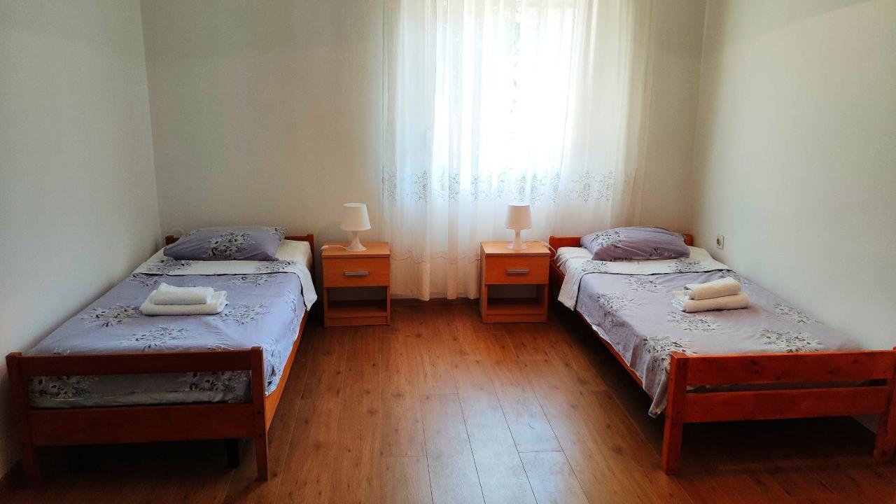 Ferienwohnung Apartman "Lima" Pula Exterior foto